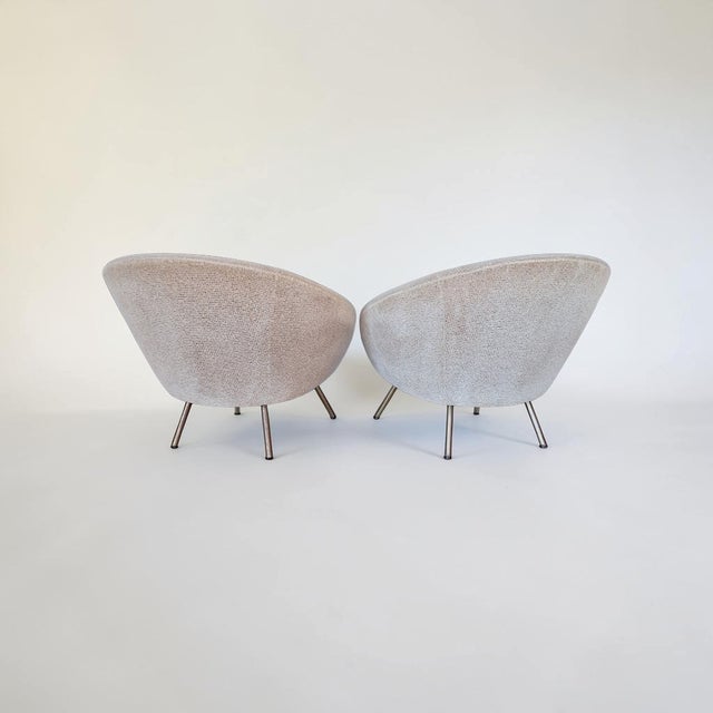 Lounge Chairs in Bouclé Fabric with Brass Feet, Italy, 1950s, Set of 2 For Sale - Image 6 of 9