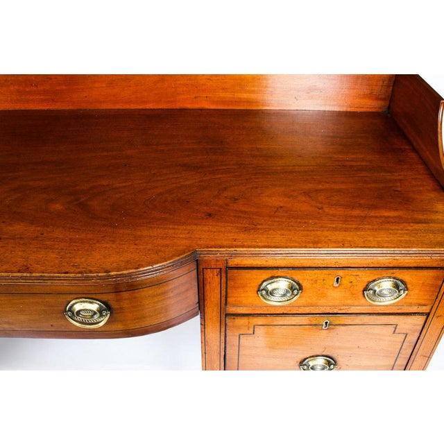 George III Mahogany Inlaid Sideboard, 18th Century For Sale - Image 6 of 18
