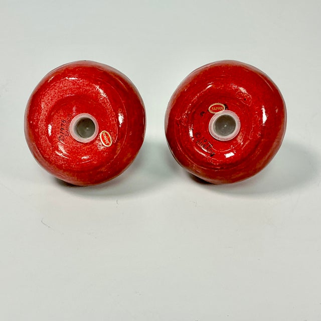 1976 Vintage Boho Chic Trompe L’Oeil Red Beet Salt & Pepper Shakers - A Pair. For Sale - Image 10 of 10
