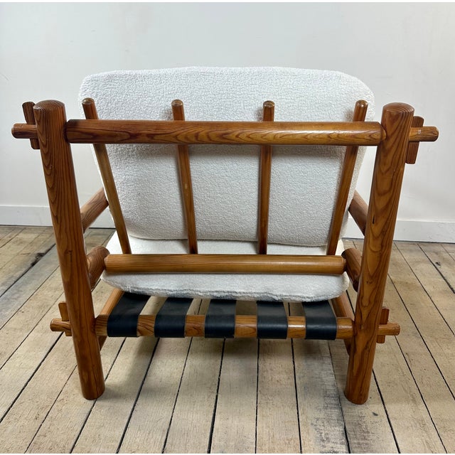 1970s Vintage Lounge Chair in Pine and Ecru Bouclé Fabric, 1970s For Sale - Image 5 of 12