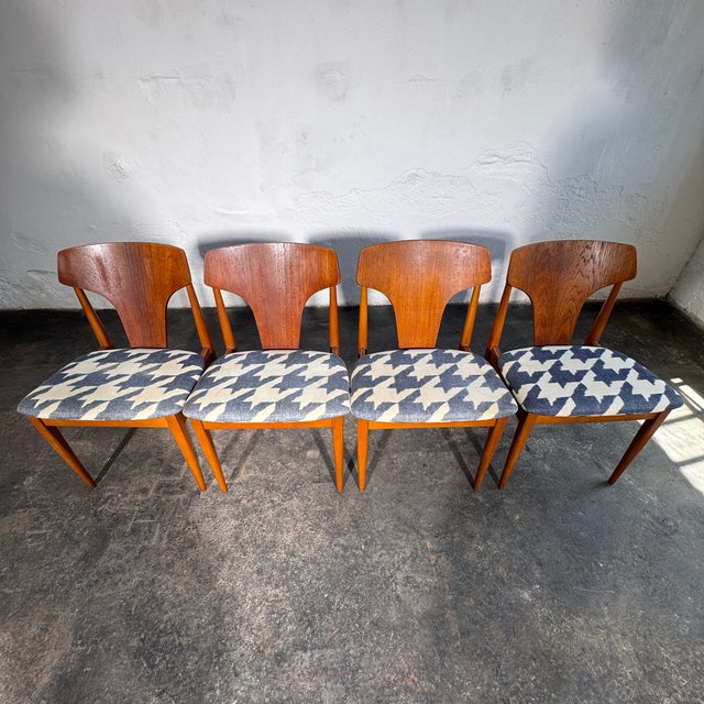 Vintage Teak Dining Chairs from Elliots of Newbury, 1960s, Set of 4 For Sale - Image 14 of 16