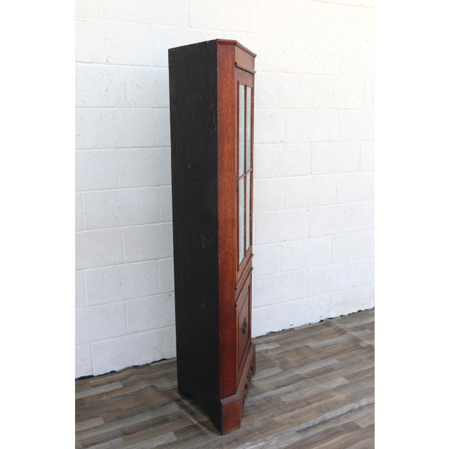 Antique 1920s English Oak Corner Cabinet by Walter Skull & Son Ltd. For Sale - Image 15 of 18