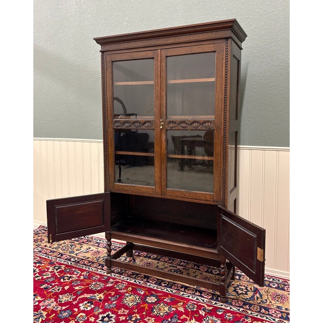 Antique English Bookcase Bookshelf Cabinet Double Door Barley Twist Oak c.1930s For Sale In Dallas - Image 6 of 17