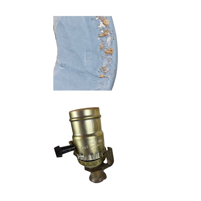 Vintage Hollywood Regency Blue Scallop Shell Lamps |- Coastal Neoclassical - a Pair For Sale - Image 9 of 12