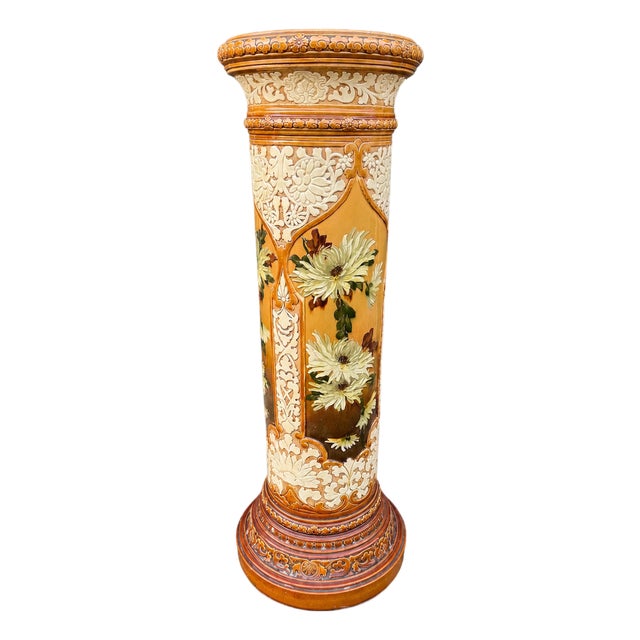1913 English Cream Porcelain Floral Pedestal For Sale