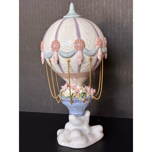 Flying High 1998-00 6523g Porcelain Figurine by Lladro For Sale - Image 4 of 5