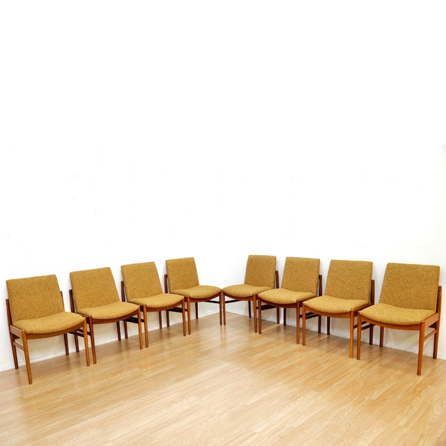1960s Set of Eight Mid Century Dining Chairs Attributed Beithcraft of Scotland For Sale - Image 13 of 14