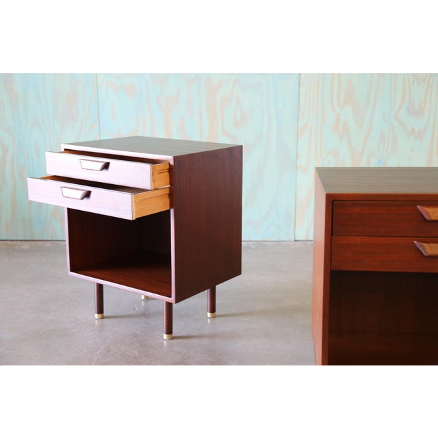 Mid-Century Modern 1950s Harvey Probber Nightstands Pair Mahogany and Brass Mid Century Modern, Attributed For Sale - Image 3 of 11