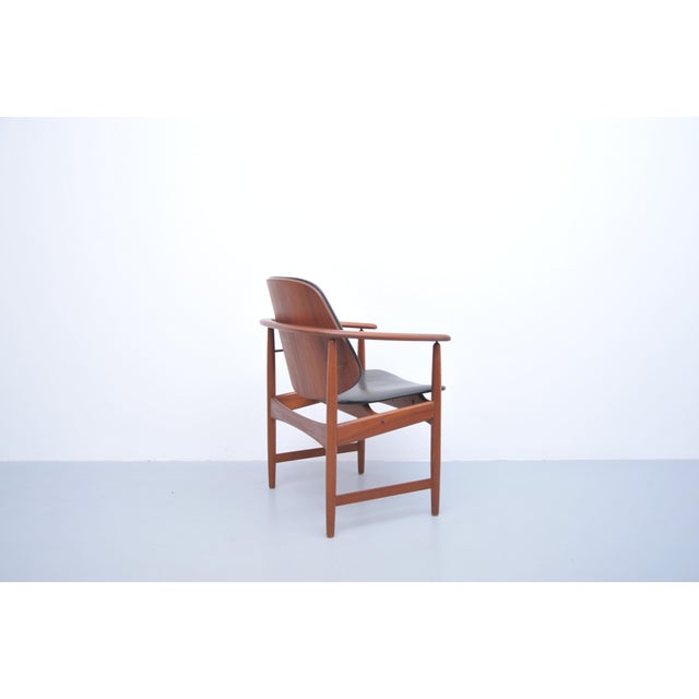 Mid-Century Teak Armchair attributed to Arne Hovmand-Olsen for Jute, 1950s For Sale - Image 4 of 11