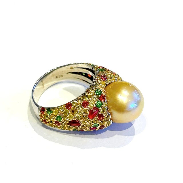 Baroque Bochic “Orient” Vintage Ruby, South Sea Pearl & Sapphire Ring Set 18K Gold & Silver For Sale - Image 3 of 9