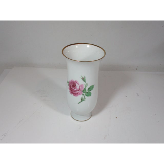 Vintage A.K. Kaiser Co. German Porcelain Rose Vase For Sale - Image 9 of 9