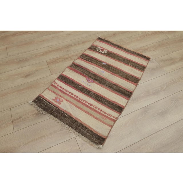 1950s Southwestern Rustic & Primitive Striped Small Rug For Sale In Sacramento - Image 6 of 13