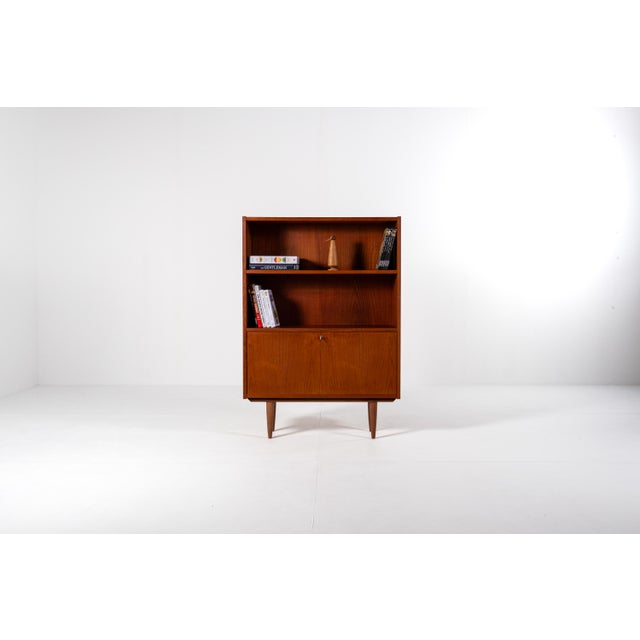 1960s Mid-Century Modern Danish Teak Bookcase from Sejling Skabe, 1960s For Sale - Image 5 of 16