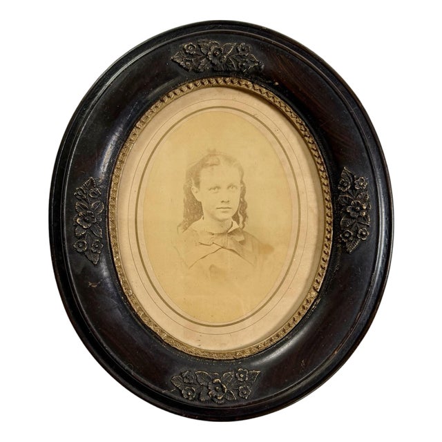 Antique Oval Deep Dark Wood Picture Frame Gold Floral Detail With Photo of a Girl 12x14” For Sale