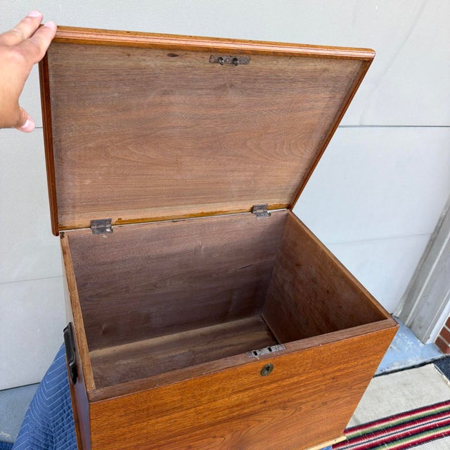 Antique Walnut Dovetailed Document or Storage Box, Pennsylvania, Circa 1850s For Sale - Image 13 of 18