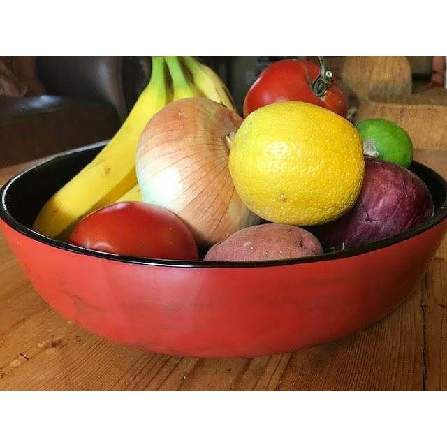 A broad, handsome profile brings boldness to the center of any dining table. The bowl’s shape combines with its robust,...