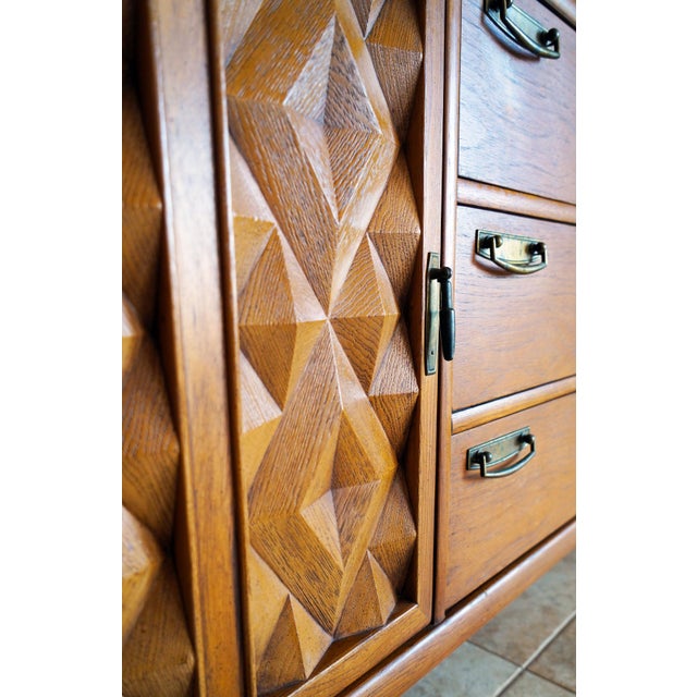 Auburn 1960s Broyhill Premiere Brasilia “Diamond Head” Buffet / Credenza For Sale - Image 8 of 14