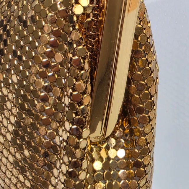 Gold Mid 20th Century Whiting Davis Art Deco Rhinestone Clasp Hollywood Glam Gold Mesh Evening Bag For Sale - Image 8 of 18