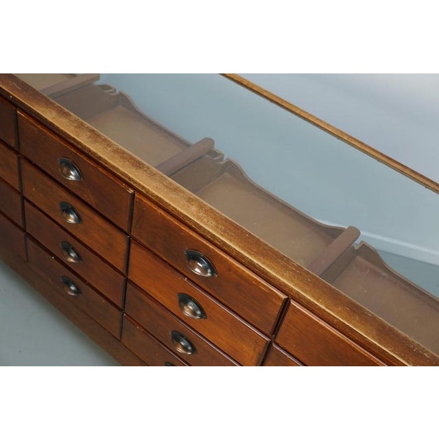 English Beech and Glass Shop Counter Cabinet, 1920s For Sale - Image 11 of 18