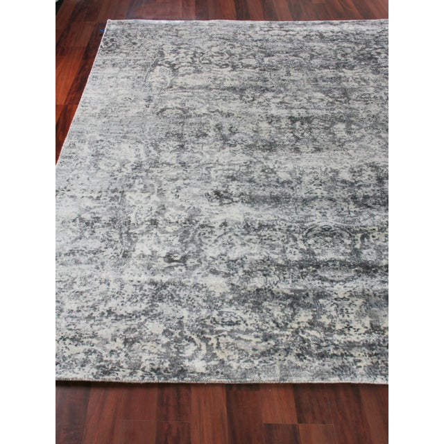 Newport Hand loom Bamboo/Silk Navy Blue/Beige Rug-9'x12" For Sale - Image 4 of 8