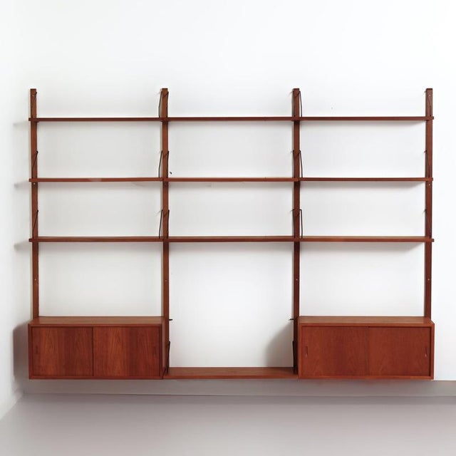 The Royal wall unit by Poul Cadovius, designed in the 1960s for Cado Denmark, is an icon of Danish functional design. This...