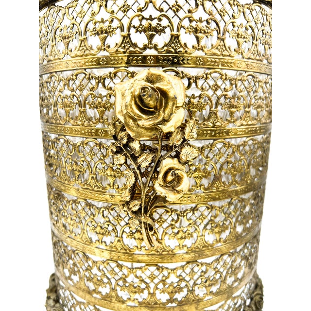 Brass Vintage Brass Filigree Wastebasket With Rose Motif & Acrylic Liner – Hollywood Regency / Romantic For Sale - Image 8 of 14