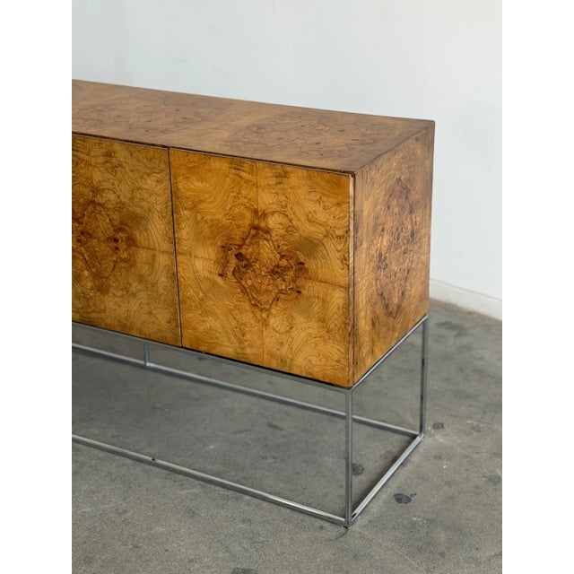 1970s 1970s Milo Baughman for Thayer Coggin Burl Wood Credenza For Sale - Image 5 of 13