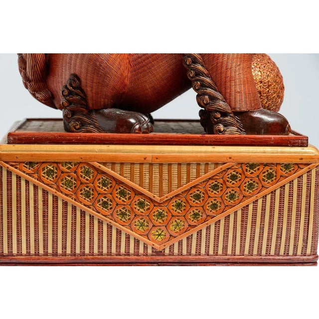 Wood Woven Wicker Foo Dog Box on Stand, Shanghai Collection, C.1960 For Sale - Image 7 of 7
