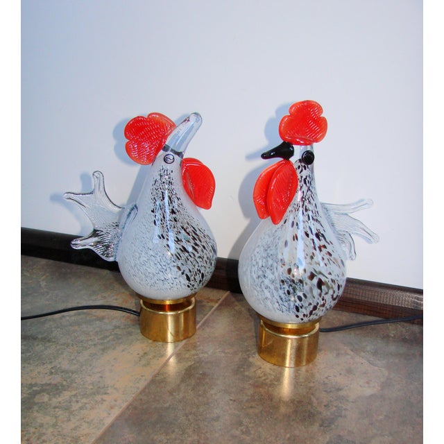 Vintage Rooster and Hen Lamps in Glass, 1980s, Set of 2 For Sale - Image 4 of 10
