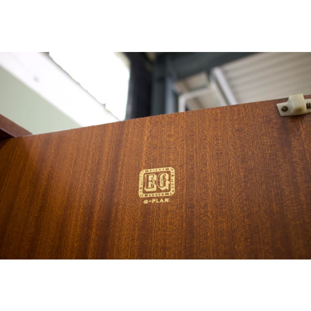 Brown Mid-Century Modern Tola and Black Wardrobe from G-Plan, 1960s For Sale - Image 8 of 9