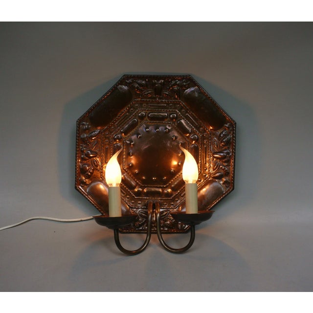 Metal Vintage Art Nouveau Wall Lamp in Patinated Brass, 1890s For Sale - Image 7 of 17