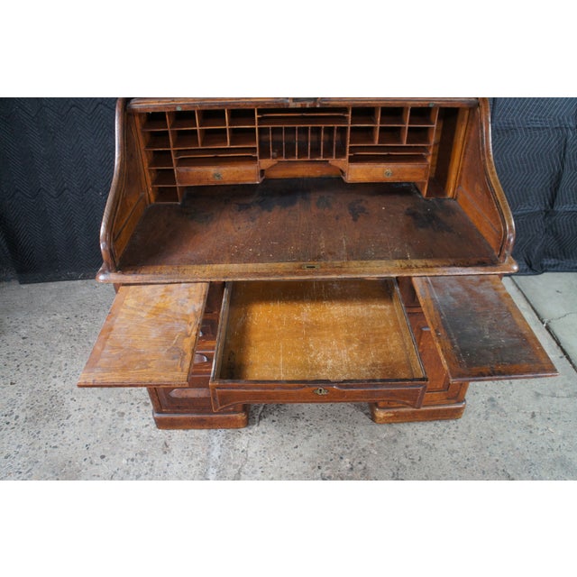 Antique Victorian American Oak S Curve Tambour Roll Top Executive Office Desk For Sale - Image 11 of 15