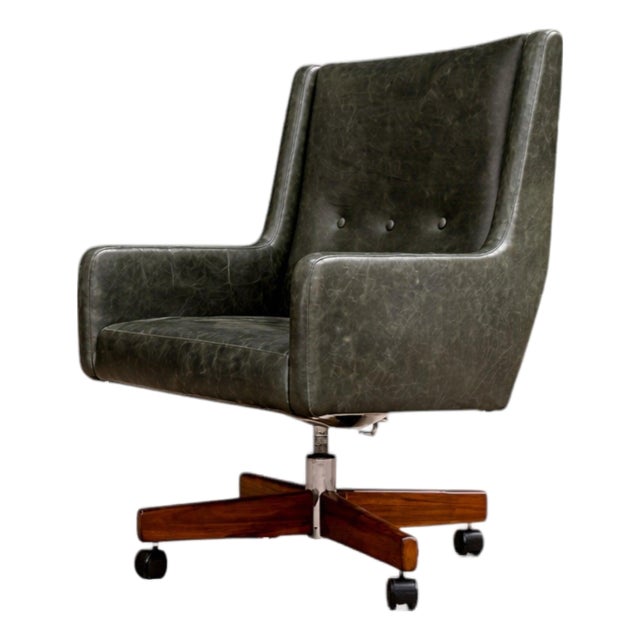 “Holperin” Armchair in Green Leather & Rosewood, Sergio Rodrigues for Oca, 1962 - Lot 364A For Sale