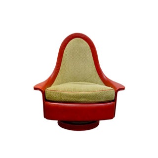 Sculptural Milo Baughman Attributed Tear Drop Swivel and Tilt Club Chair For Sale