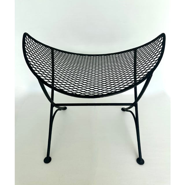 1950s Mid Century Modern Clamshell Concave Wire Stools For Sale - Image 4 of 17