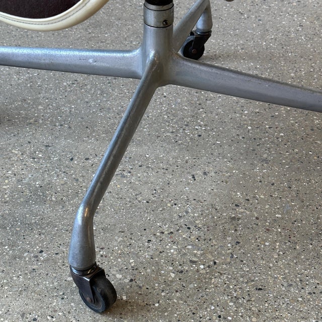 1970s 1970s Ea178 Loose Cushion Arm Chair by Charles and Ray Eames for Herman Miller For Sale - Image 5 of 9