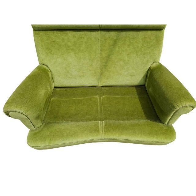 Vintage Italian Two-Seater Sofa in Green Velvet, 1960s For Sale - Image 4 of 11