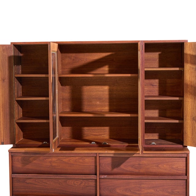 Founders Furniture Company Jack Cartwright for Founders Style Mid Century Walnut Credenza With Hutch For Sale - Image 4 of 6