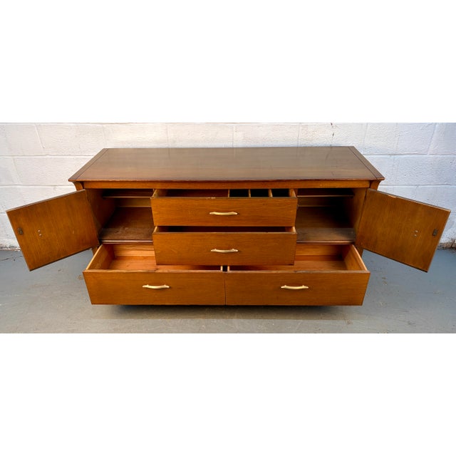 Mid-Century Walnut "Profile" Series Buffet by Drexel For Sale - Image 9 of 18