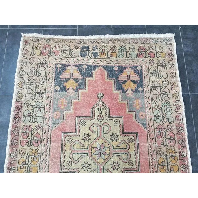 1960s Vintage Oushak Handmade Tribal Wool Rug- 4′3″ × 8′4″ For Sale - Image 4 of 11