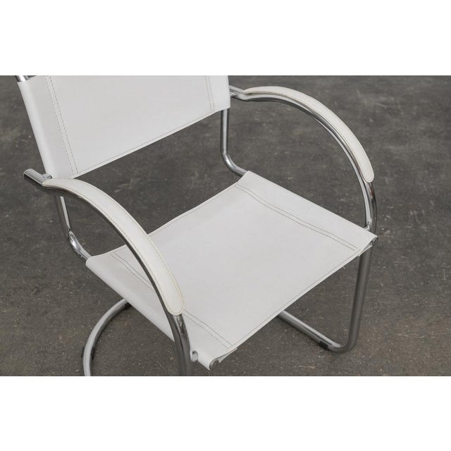 Bauhaus White Leather and Chrome Cantilever Chair, Italy, 1970s, in Very Good conditions. Designed 1970 to 1979