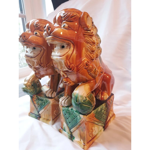 1970s Colorful Ceramic Foo Dogs - a Pair For Sale - Image 4 of 13