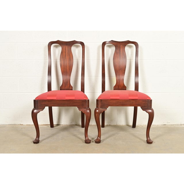 Henkel Harris Queen Anne Solid Mahogany Side Chairs or Dining Chairs, Pair For Sale - Image 13 of 13