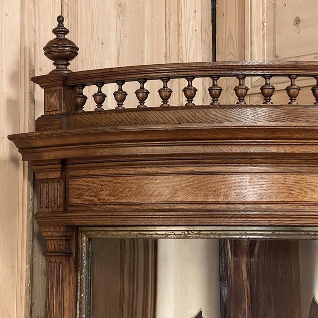 19th Century French Henri II Neoclassical Corner Vitrine With Curved Glass Door For Sale - Image 12 of 18