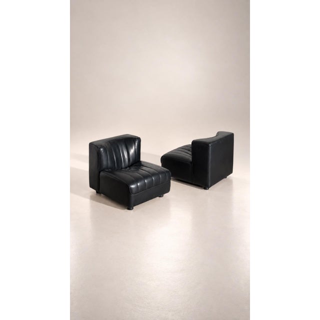Tito Agnoli Black Leather 9000 Modular Sofa by Tito Agnoli for Mobilier International, 1975, Set of 2 For Sale - Image 4 of 18