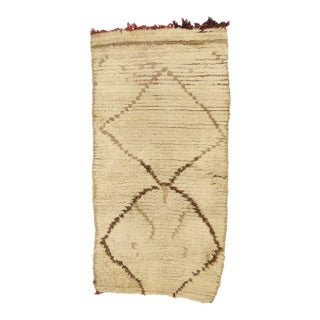 Vintage Berber Moroccan Azilal Rug, 02'06 X 04'10 For Sale