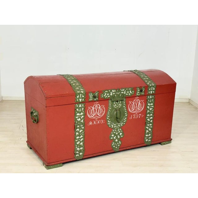 Antique Chest in Pine, 1800 For Sale - Image 10 of 10