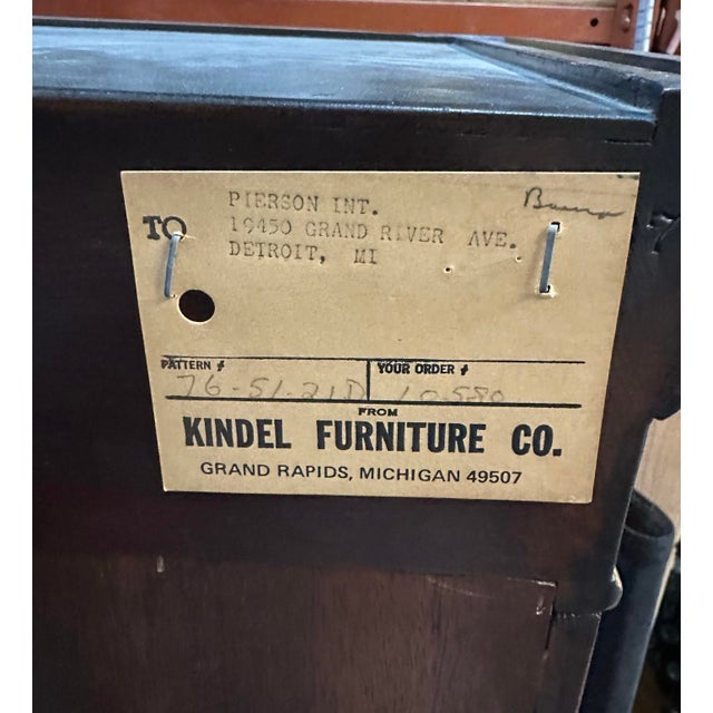 Kindel Furniture Georgian Chinoiserie Breakfront For Sale In Detroit - Image 6 of 11