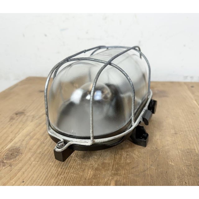 Industrial Brown Bakelite Wall Light with Clear Glass, 1960s For Sale - Image 6 of 17