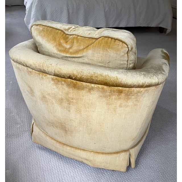 Henredon 1960s Henredon Barrel Chair For Sale - Image 4 of 6